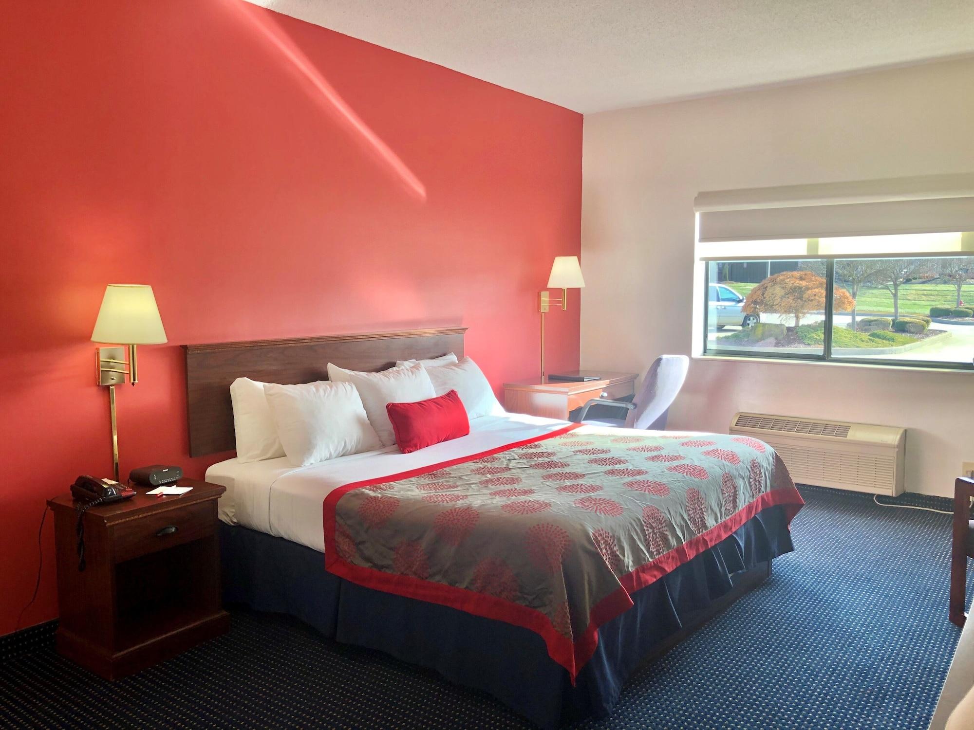 Ramada Limited - Mount Sterling Hotel Buitenkant foto