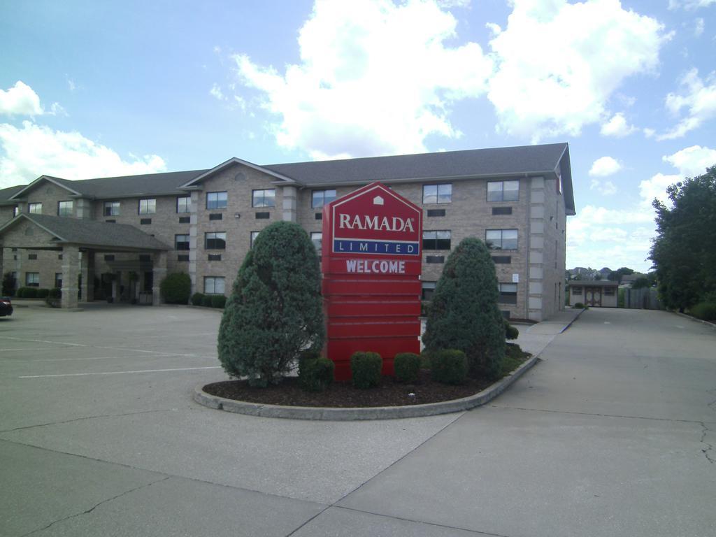 Ramada Limited - Mount Sterling Hotel Buitenkant foto